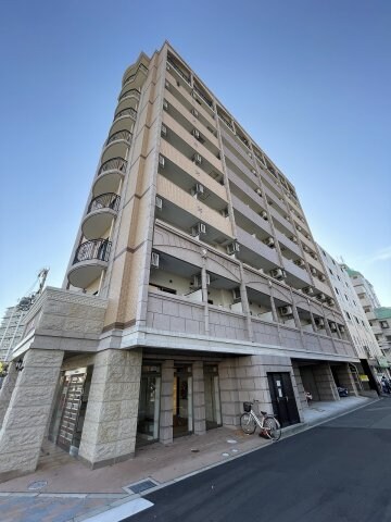 Uresidence京橋の物件外観写真