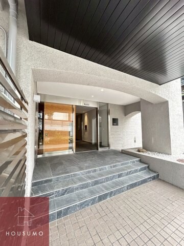 インプルーブ天満橋の物件外観写真