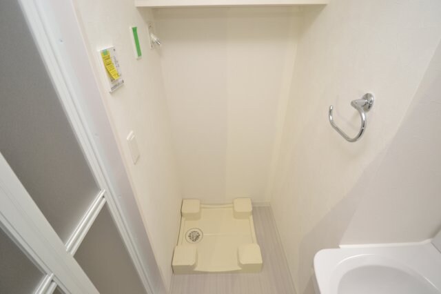 ワールドアイ神戸湊町の物件内観写真