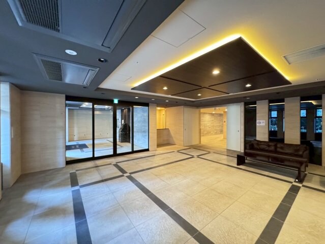 プレサンスTHE神戸の物件外観写真