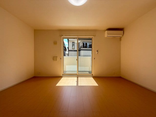 サニー離宮前の物件内観写真