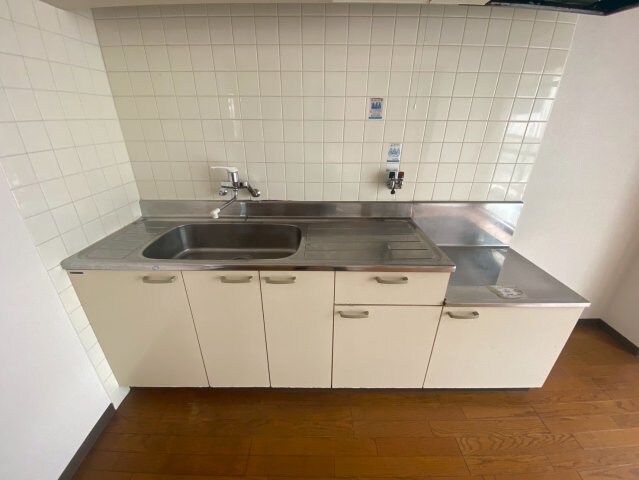 ジュエリー山手の物件内観写真