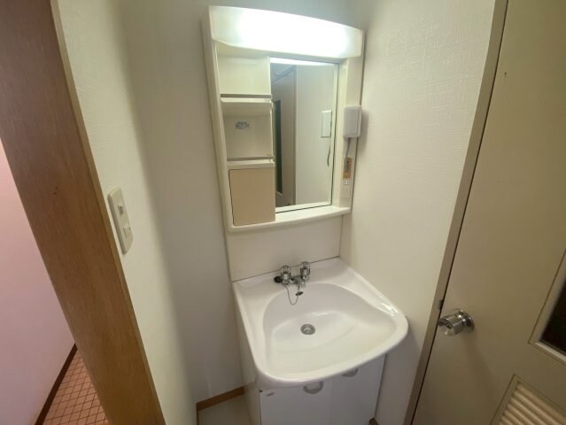 ジュエリー山手の物件内観写真