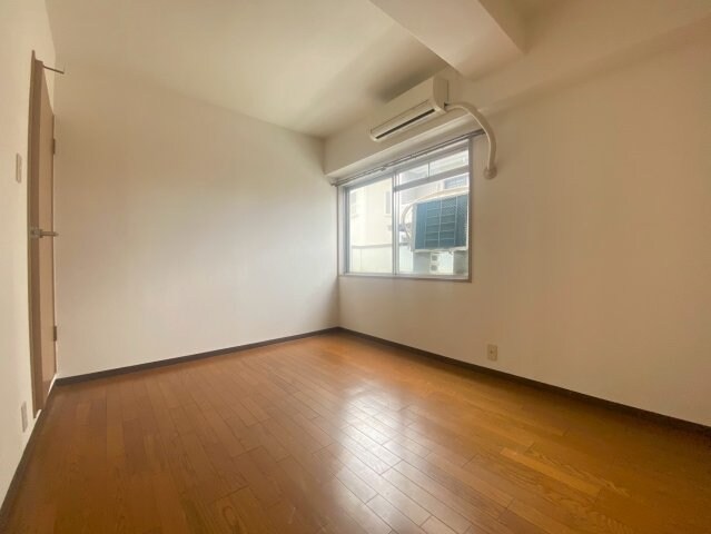 ジュエリー山手の物件内観写真