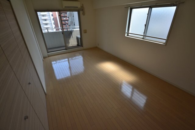 エスティ・ロアール神戸西の物件内観写真