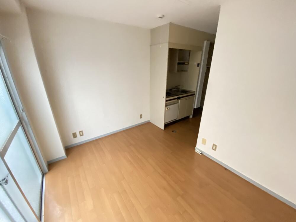 メゾン栄光園の物件内観写真