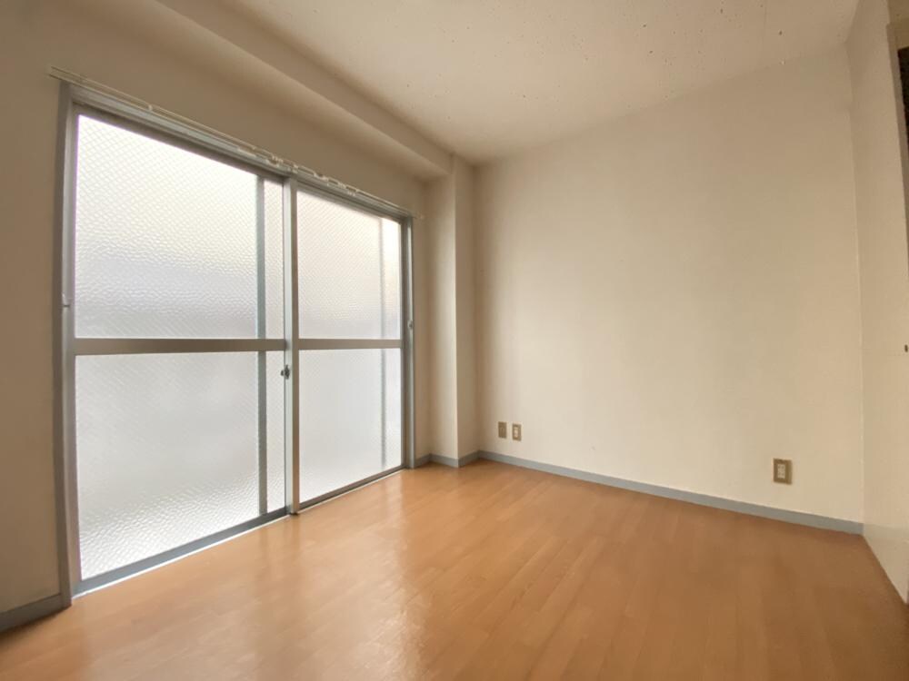 メゾン栄光園の物件内観写真