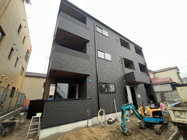 エムグレース神戸湊川の物件外観写真