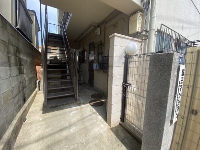 国玉マンションの物件外観写真