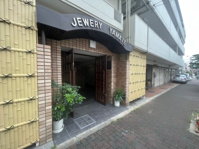 ジュエリー山手の物件外観写真