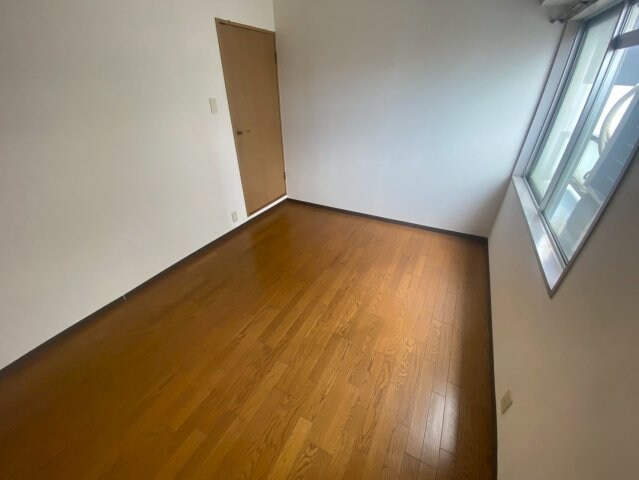 ジュエリー山手の物件内観写真