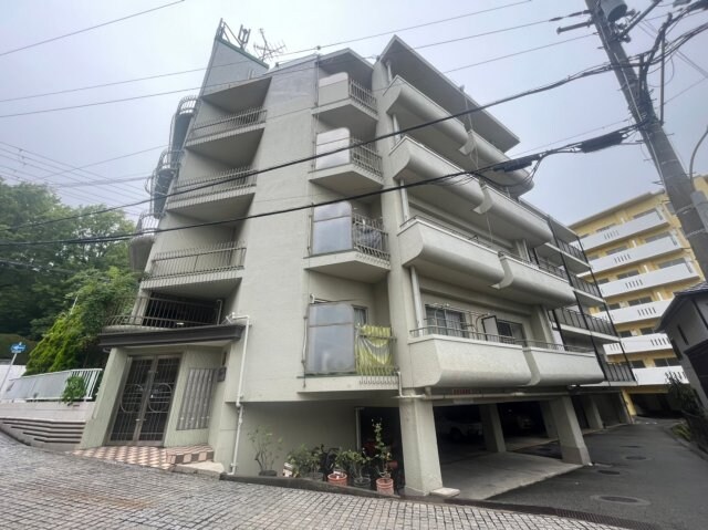 離宮前グリーンハイツの物件外観写真