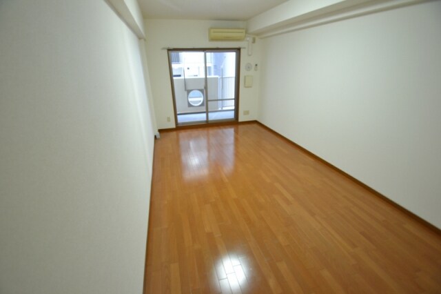レジディア三宮東の物件内観写真