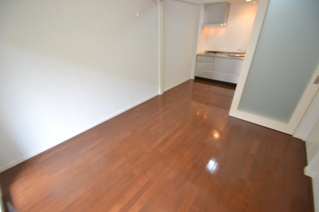 プレジール三ノ宮2の物件内観写真