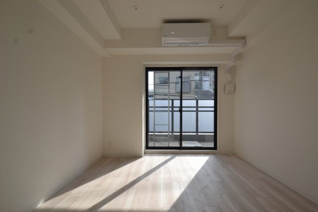 ファーストフィオーレ神戸湊町の物件内観写真