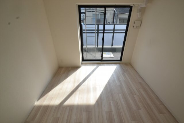 ファーストフィオーレ神戸湊町の物件内観写真