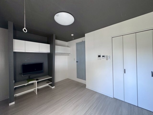 エヌエムサンカンテキャトフE棟の物件内観写真