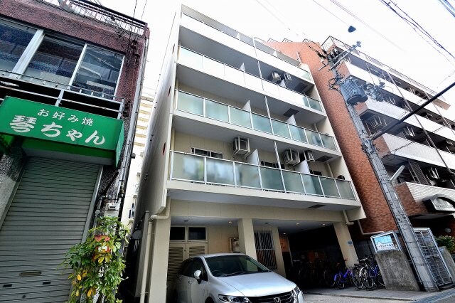 トシヤマンションの物件外観写真