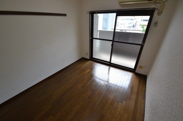 リーガル新神戸の物件内観写真