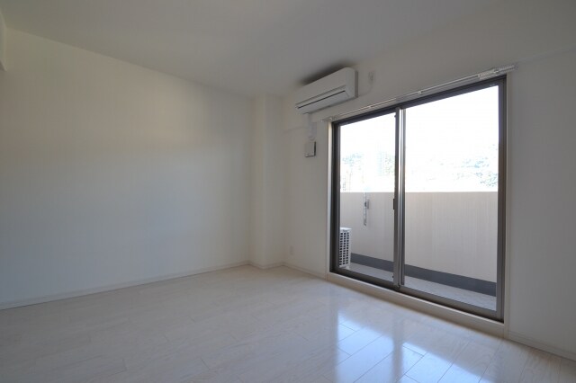 ファーストレジデンス三宮EASTの物件内観写真