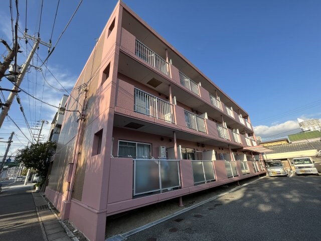 メゾンまほらの物件外観写真