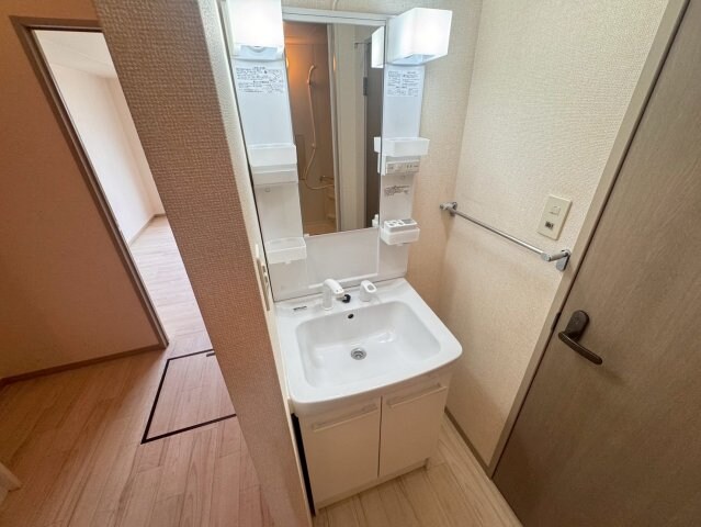 ハイネス岡本の物件内観写真