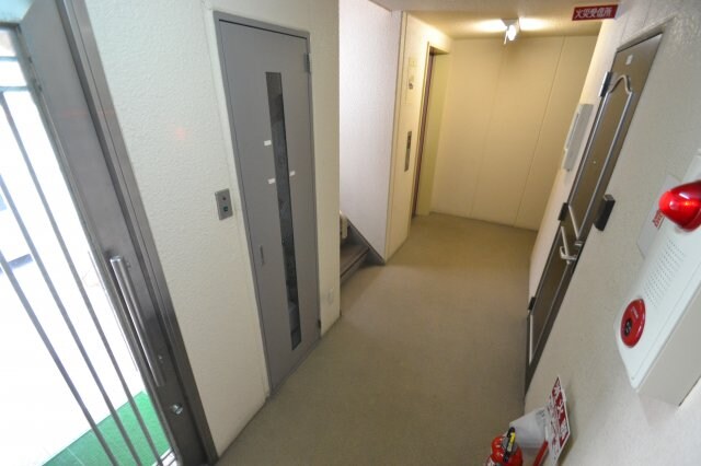 サントル花隈の物件外観写真