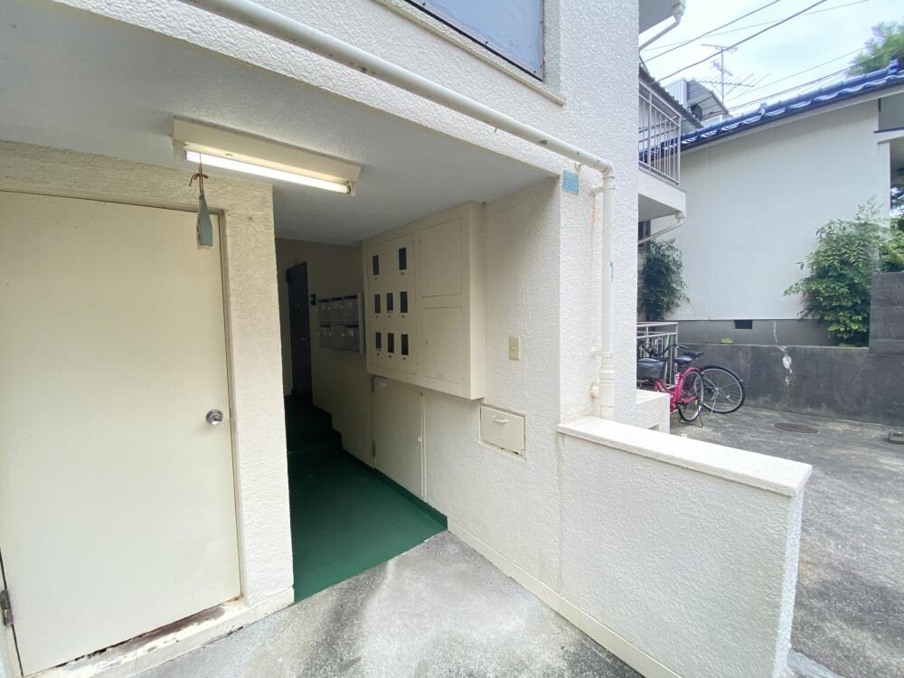 芦屋マンションの物件外観写真