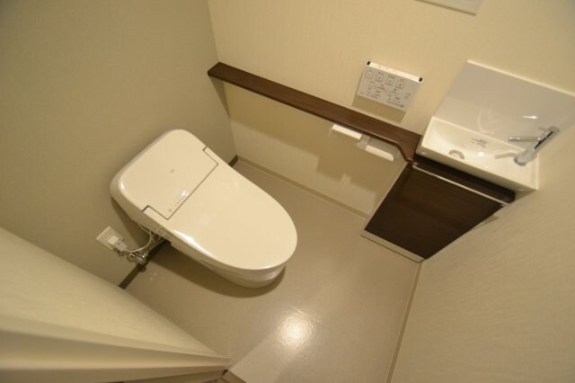 ファルマシアントアロードの物件内観写真