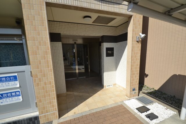 シーガ兵庫の物件外観写真