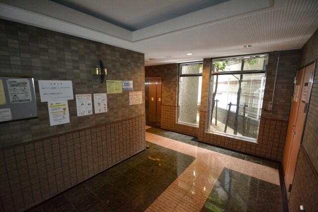 リーガル新神戸の物件外観写真