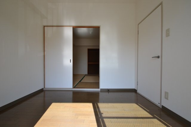 メゾン下沢の物件内観写真