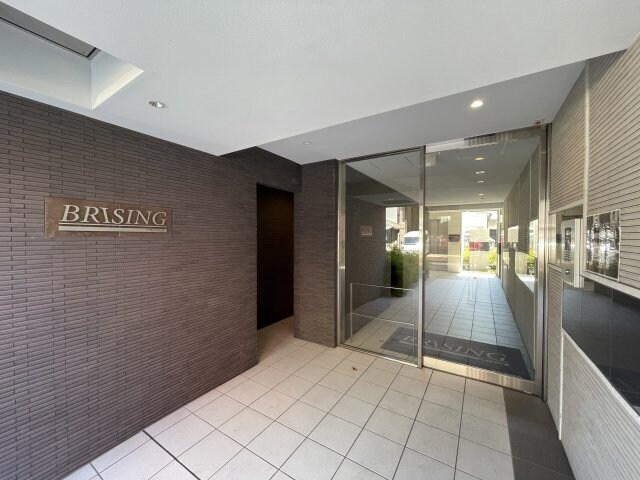 ブライジングの物件外観写真