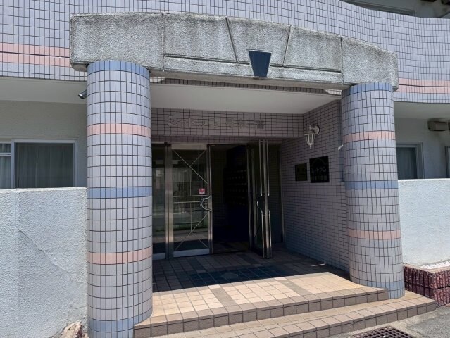 シャトラン弓木三番館の物件外観写真