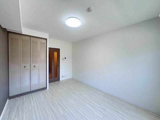 シャトラン弓木三番館の物件内観写真