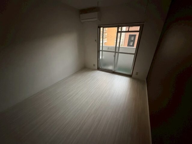 シャトラン弓木三番館の物件内観写真