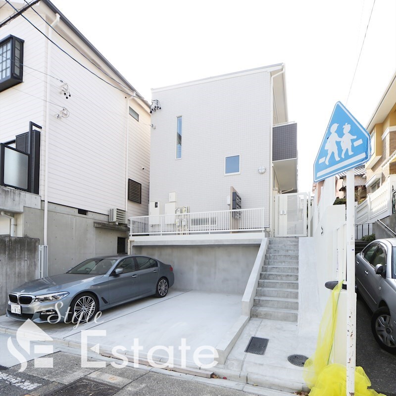 ボンヌール川名の物件外観写真