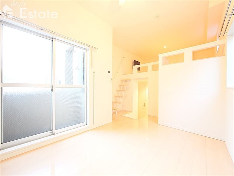 ネオメゾナ津賀田の物件内観写真