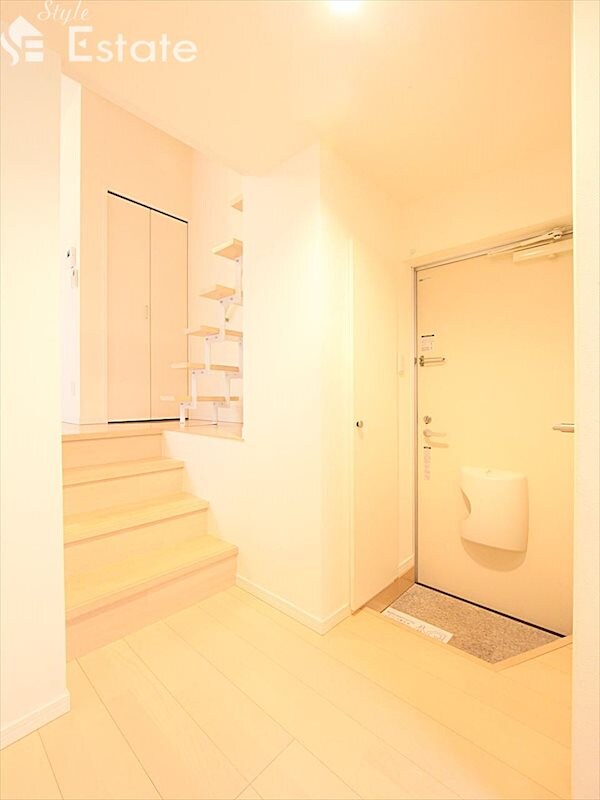 ネオメゾナ津賀田の物件内観写真