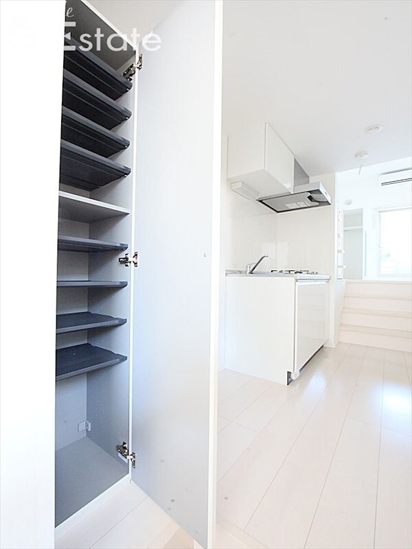 プライム下坂の物件内観写真