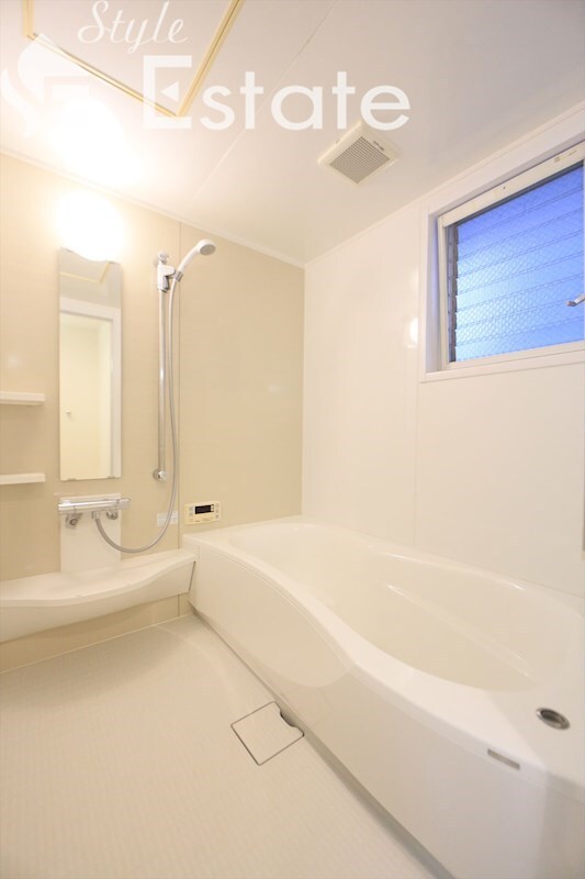 フローレスタナベの物件内観写真