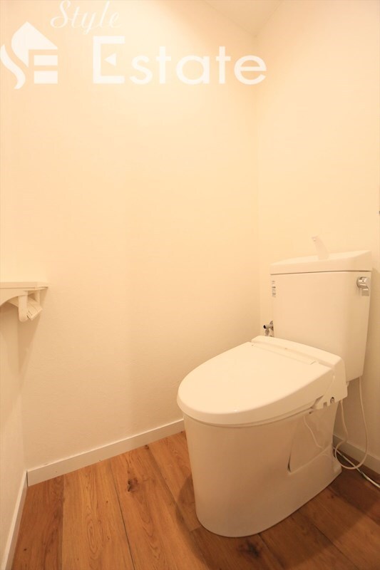 フローレスタナベの物件内観写真