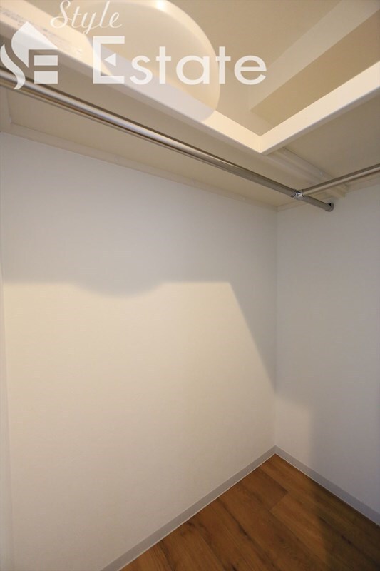 フローレスタナベの物件内観写真