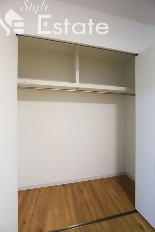 フローレスタナベの物件内観写真