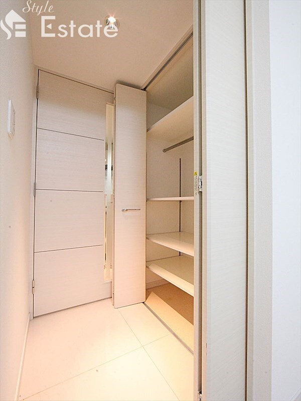 セノアタワー泉の物件内観写真