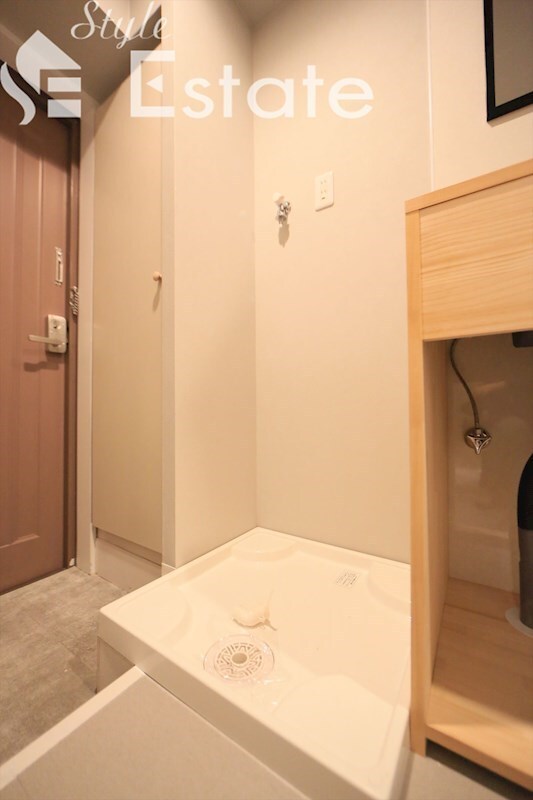 フローレスタナベの物件内観写真