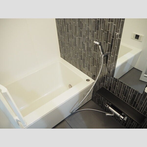 ロイヤルスクエア徳川の物件内観写真