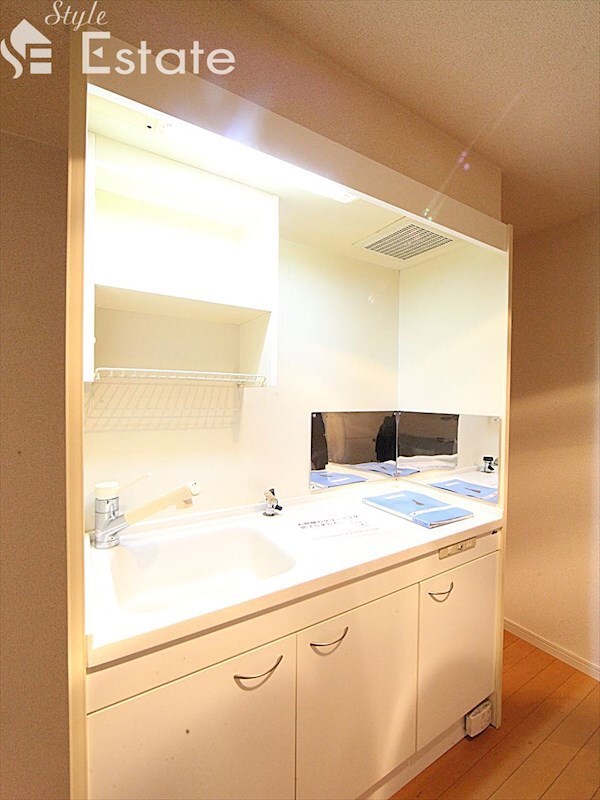 エバンフォートの物件内観写真