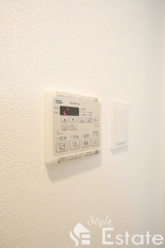 ディアレイシャス大須観音IIIの物件内観写真