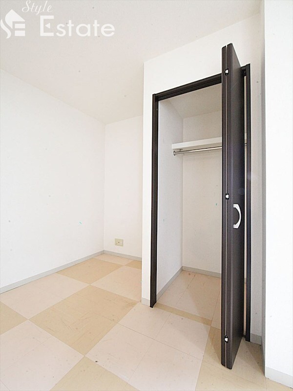 プリミエール上飯田南町の物件内観写真